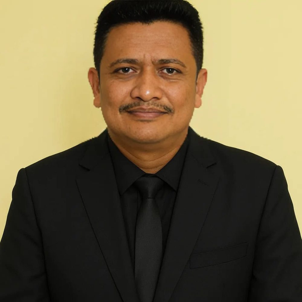 Suat Hakim Suat Hakim